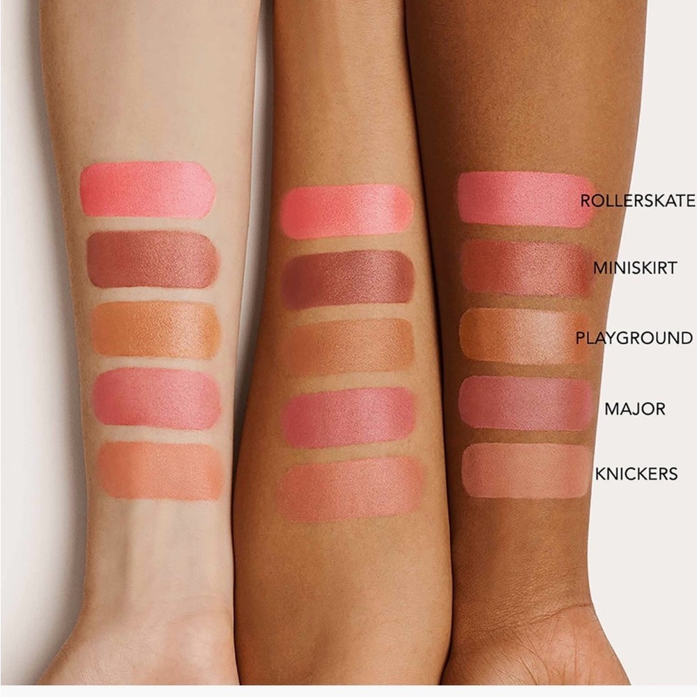 Victoria Beckham Beauty Cheeky Posh Blush Stick -Miniskirt - Picture 2 of 6